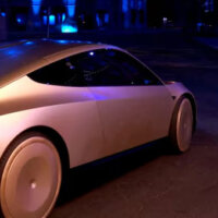 Tesla promises paid robotaxis next year, but significant hurdles remain