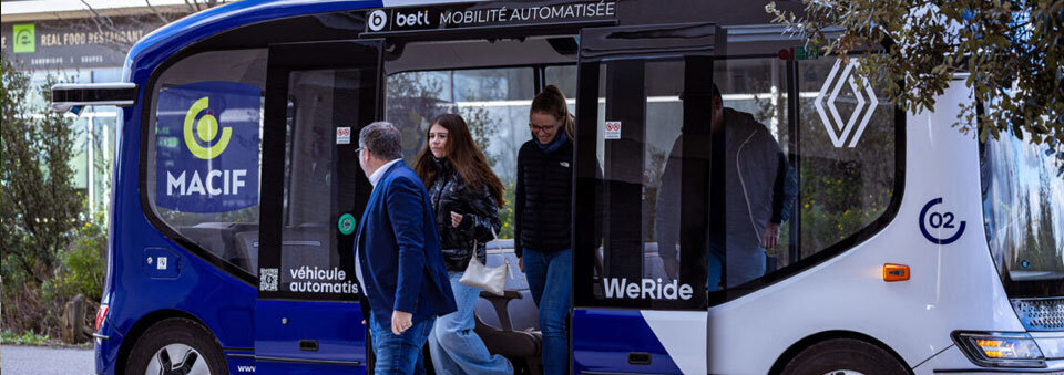 Renault starts real world testing for driverless electric buses