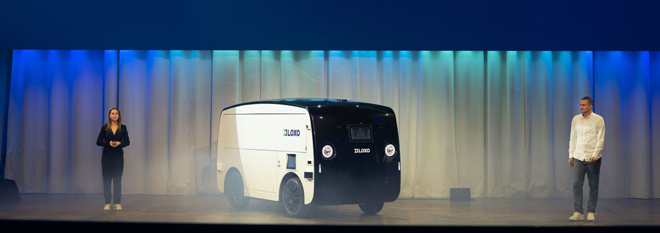 Swiss start-up LOXO presents market-ready autonomous vehicle for last mile delivery