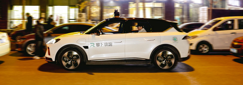 Wuhan to expand road test area for driverless vehicles