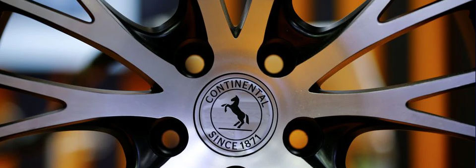 Continental, Aurora to jointly develop self-driving systems for trucks