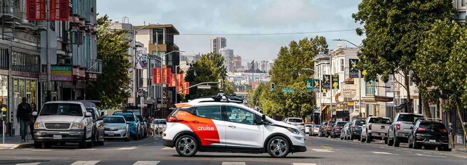 Cruise recalls 300 robotaxis, issues software update after crashing into city bus