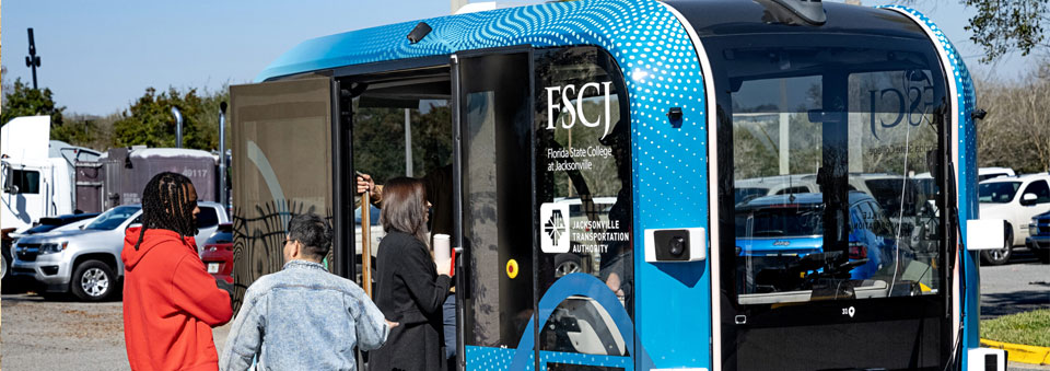 Jacksonville college is first campus in Florida to feature autonomous shuttle