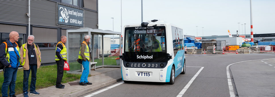 Amsterdam’s Schiphol Airport Tests Self-Driving Electric Buses