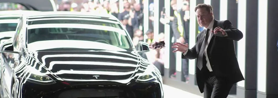 Elon Musk in China to discuss enabling full self driving