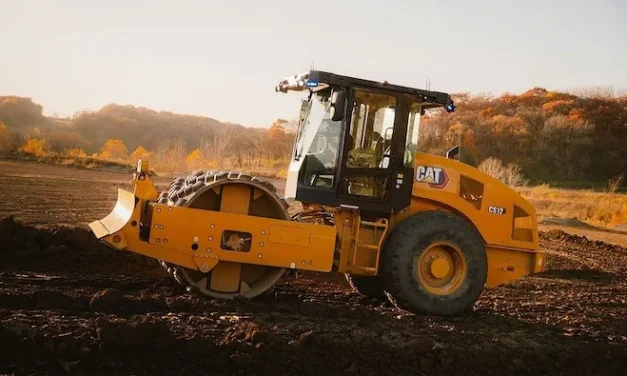 CONEXPO: Caterpillar to demo autonomous compactor – and AI Assistant goes live