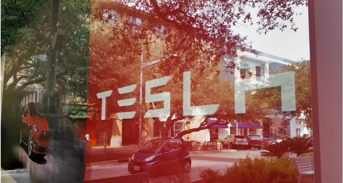 Tesla’s Robotaxi rides into Houston